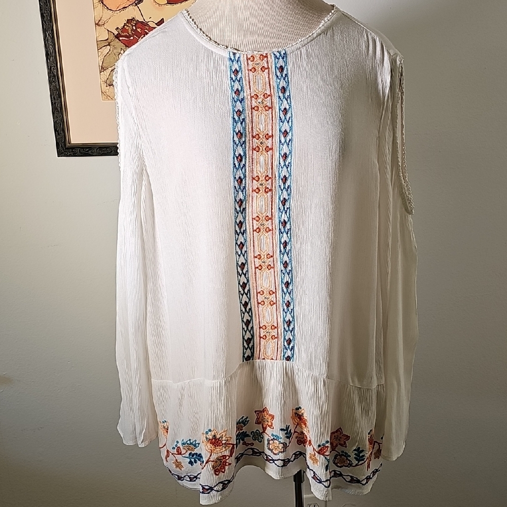 JohnPaulRichard White Blouse with Blue and Orange Embroidery.‎ Open Shoulders XL